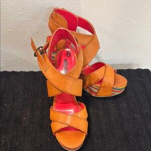 Unlisted Orange Wedges with Satin Knot Design